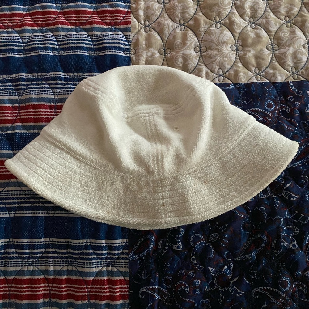 aerie bucket hat